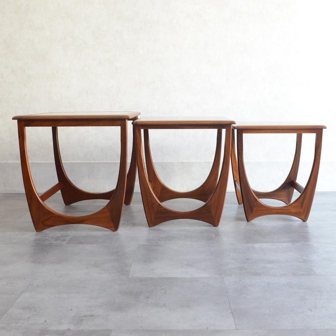 G-PLAN ヴィンテージ タイルトップ ネストテーブル チーク サイドテーブル