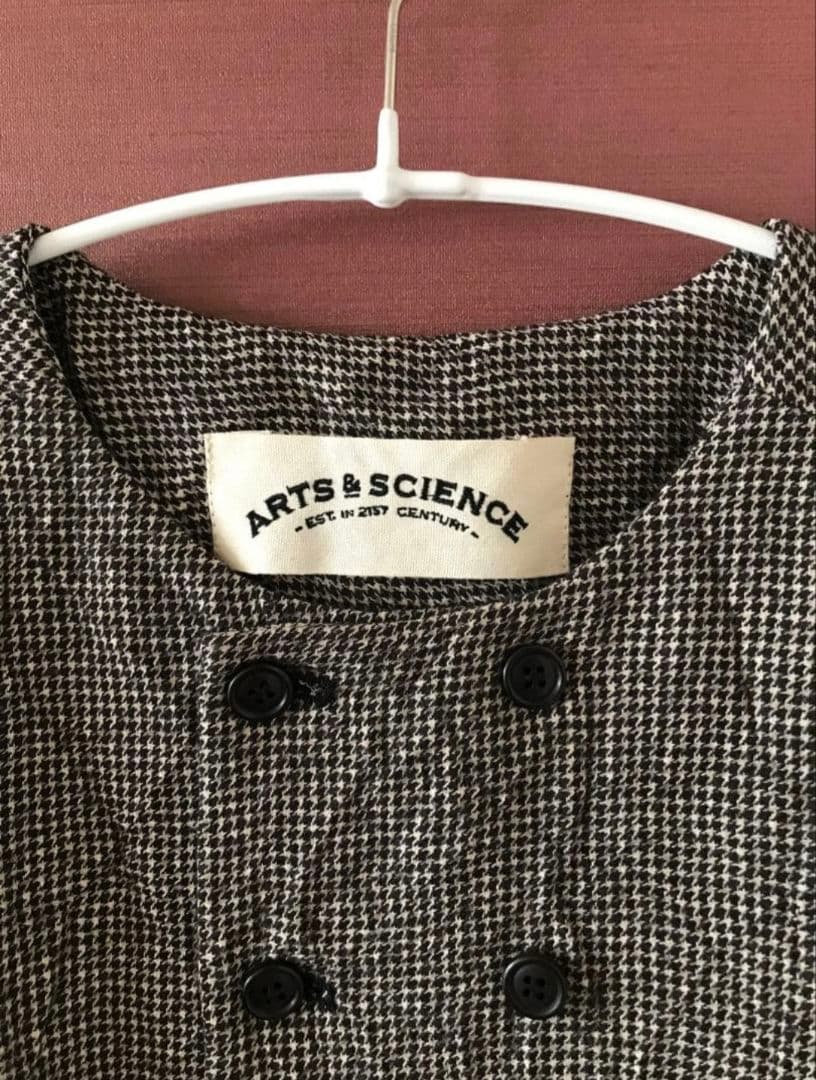 未使用　ARTS&CIENCE ウールリネンノーカラーダブルボタンジャケット