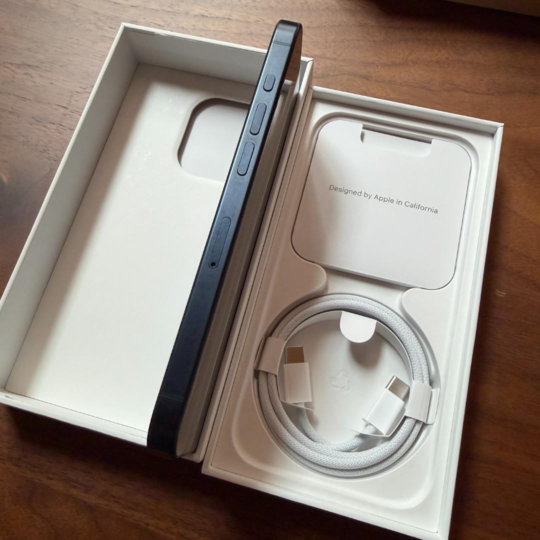 iPhone 15 Pro 本体 バッテリ86% 256GB 2024/2 美品