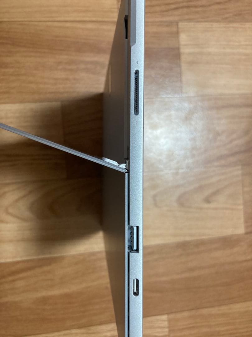 Windowsタブレット本体 Microsoft Surface Pro7 i5 / 8GB / 128GB