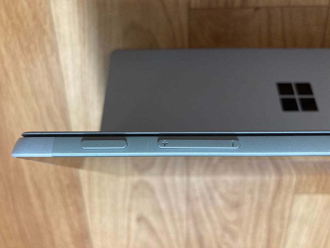 Windowsタブレット本体 Microsoft Surface Pro7 i5 / 8GB / 128GB