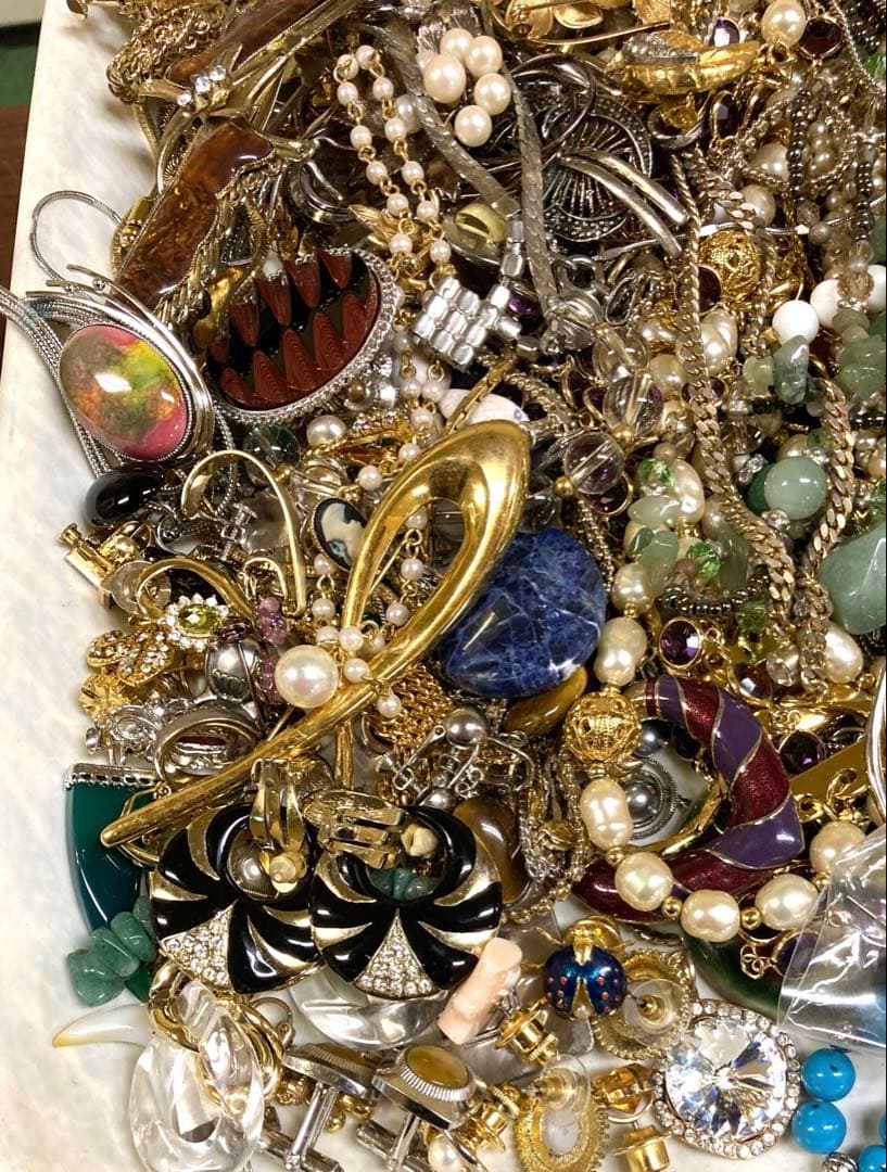 値下げ　アクセサリーまとめ売り【イミテーション】