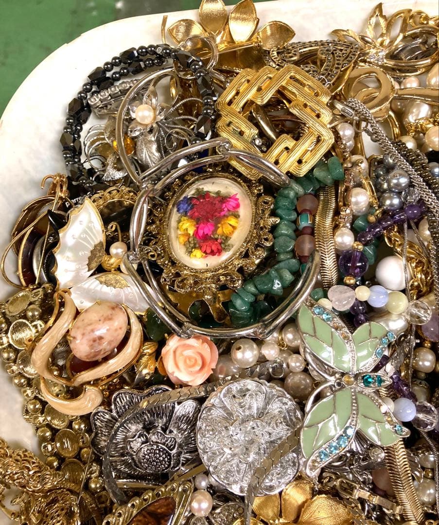 値下げ　アクセサリーまとめ売り【イミテーション】