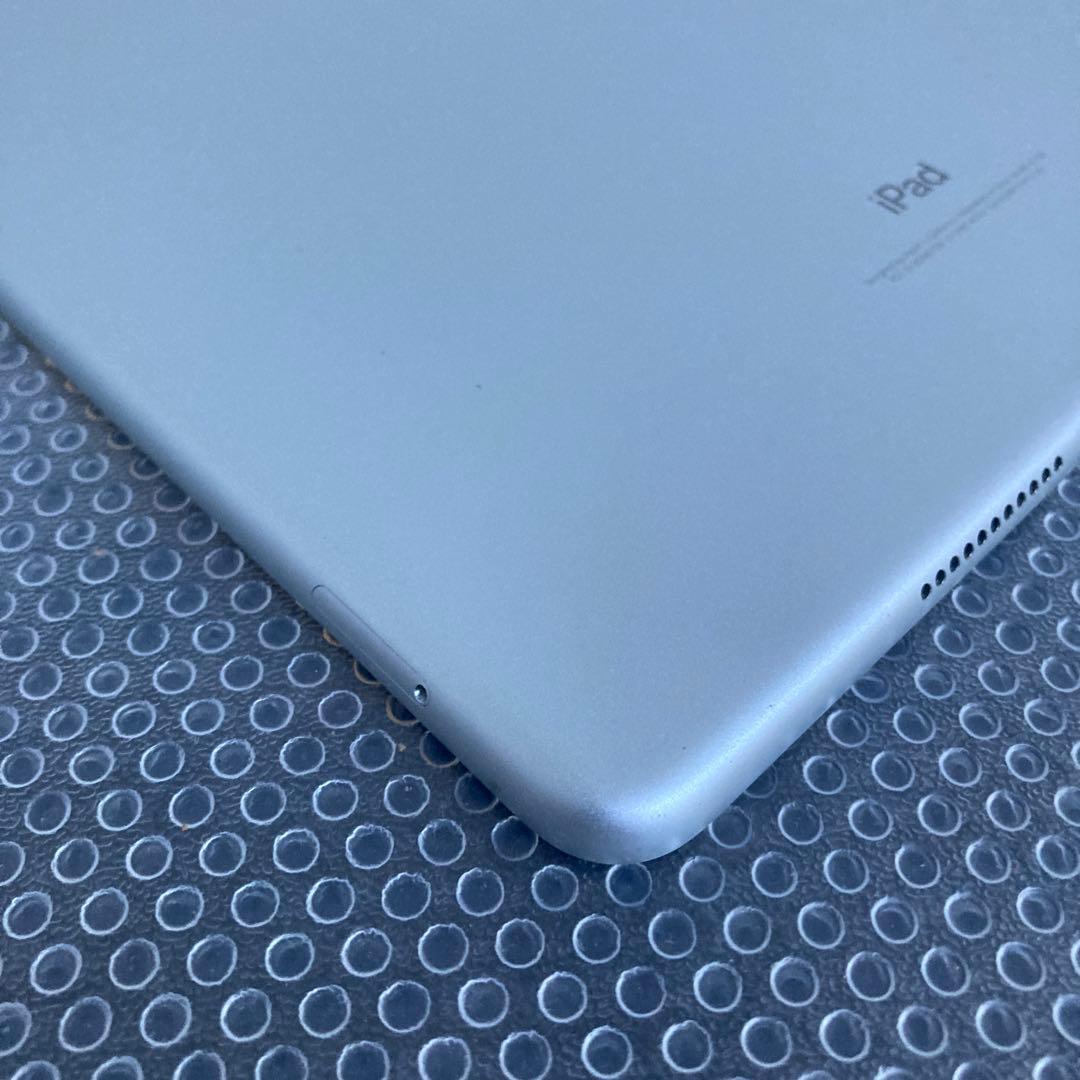 815 電池良好☆外観比較的美品☆iPadPro64GB10.5 SIMフリー☆
