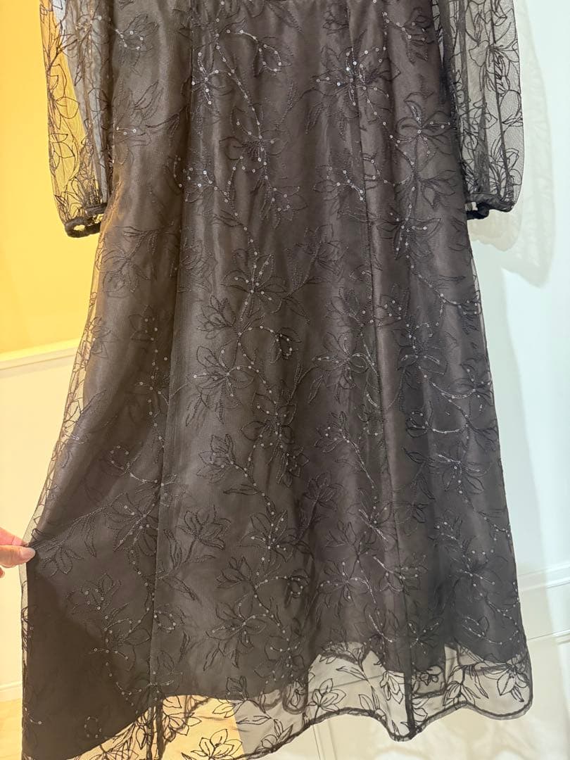 AIMER スパンコール刺繍 ロングスリーブドレス 結婚式　お呼ばれ　ドレス