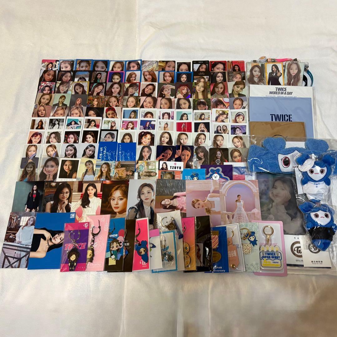 TWICE トレカ ラントレ ラブリー ツウィ キーホルダー