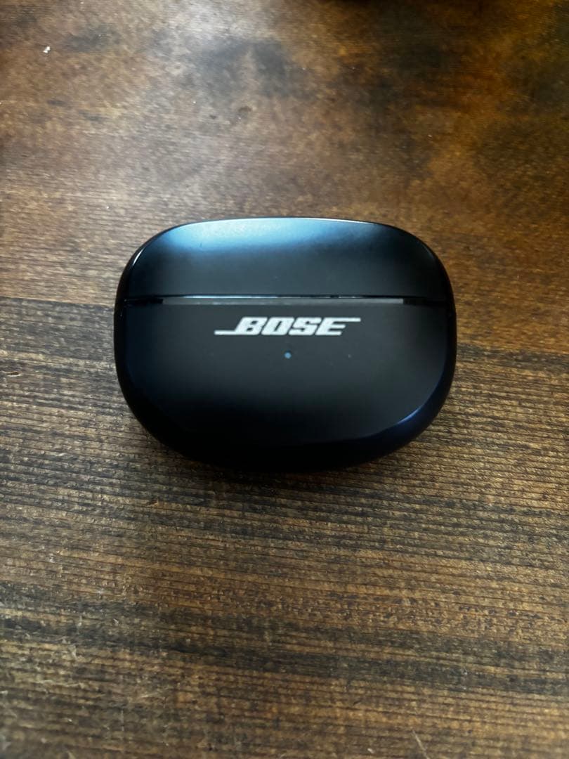 Bose ワイヤレスイヤホン 充電ケース付き