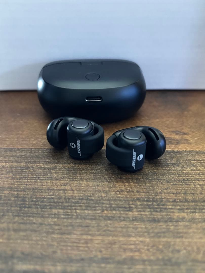 Bose ワイヤレスイヤホン 充電ケース付き