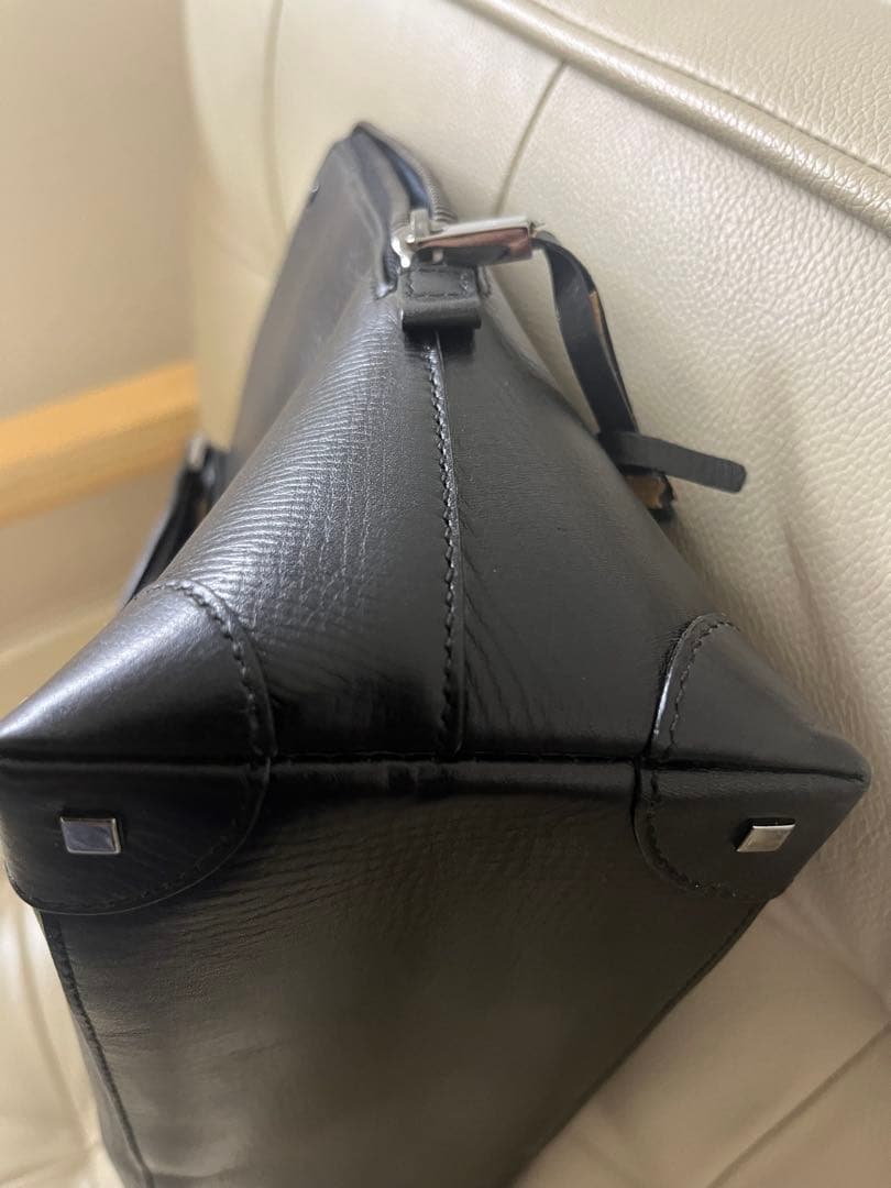 グッチGUCCI黒レザートートバッグハンドバッグビジネスバッグ　メンズレディース