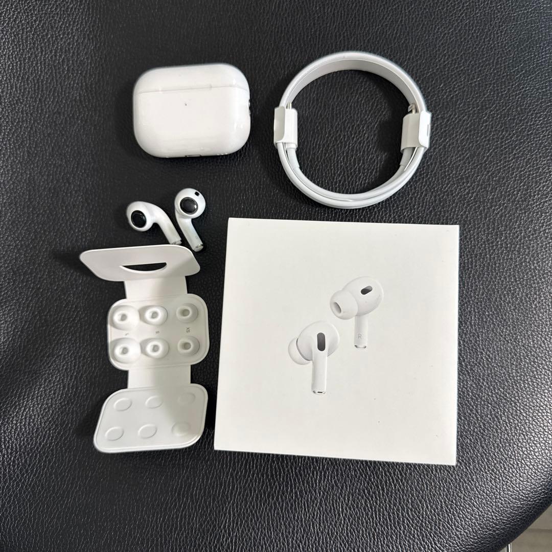 AirPods Pro (第2世代) 本体 + MagSafe充電ケース