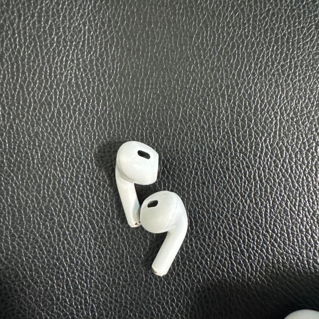 AirPods Pro (第2世代) 本体 + MagSafe充電ケース