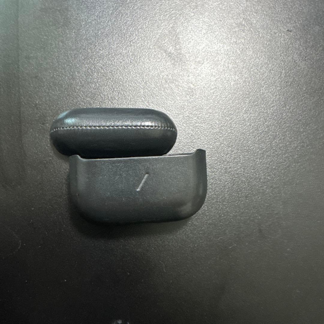 AirPods Pro (第2世代) 本体 + MagSafe充電ケース