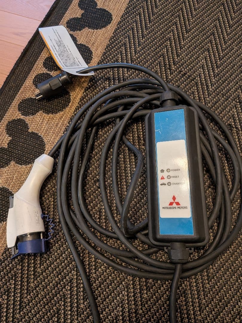 三菱自動車　 純正EV充電ケーブル 200V 10m PHEV