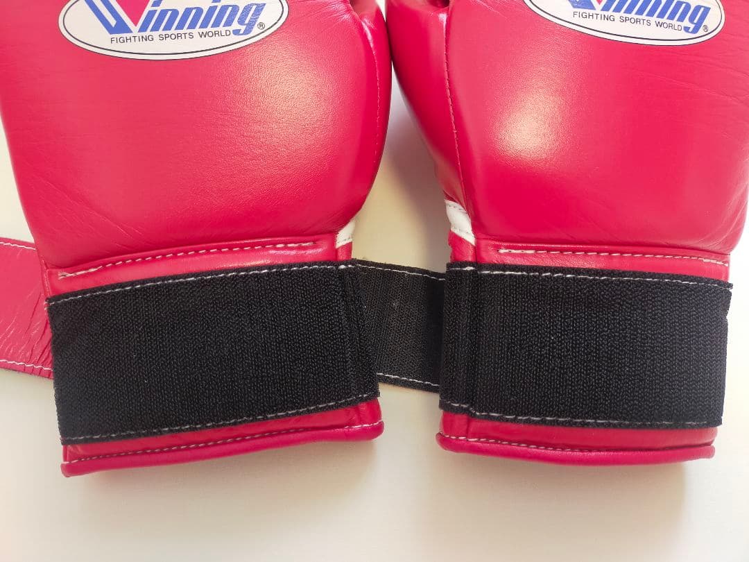 Winning ボクシンググローブ 10 oz 赤