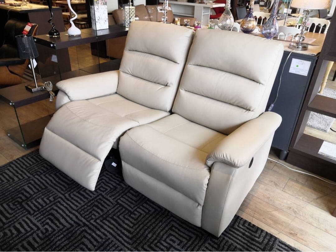 MF23！電動リクライニングソファ ライトベージュ