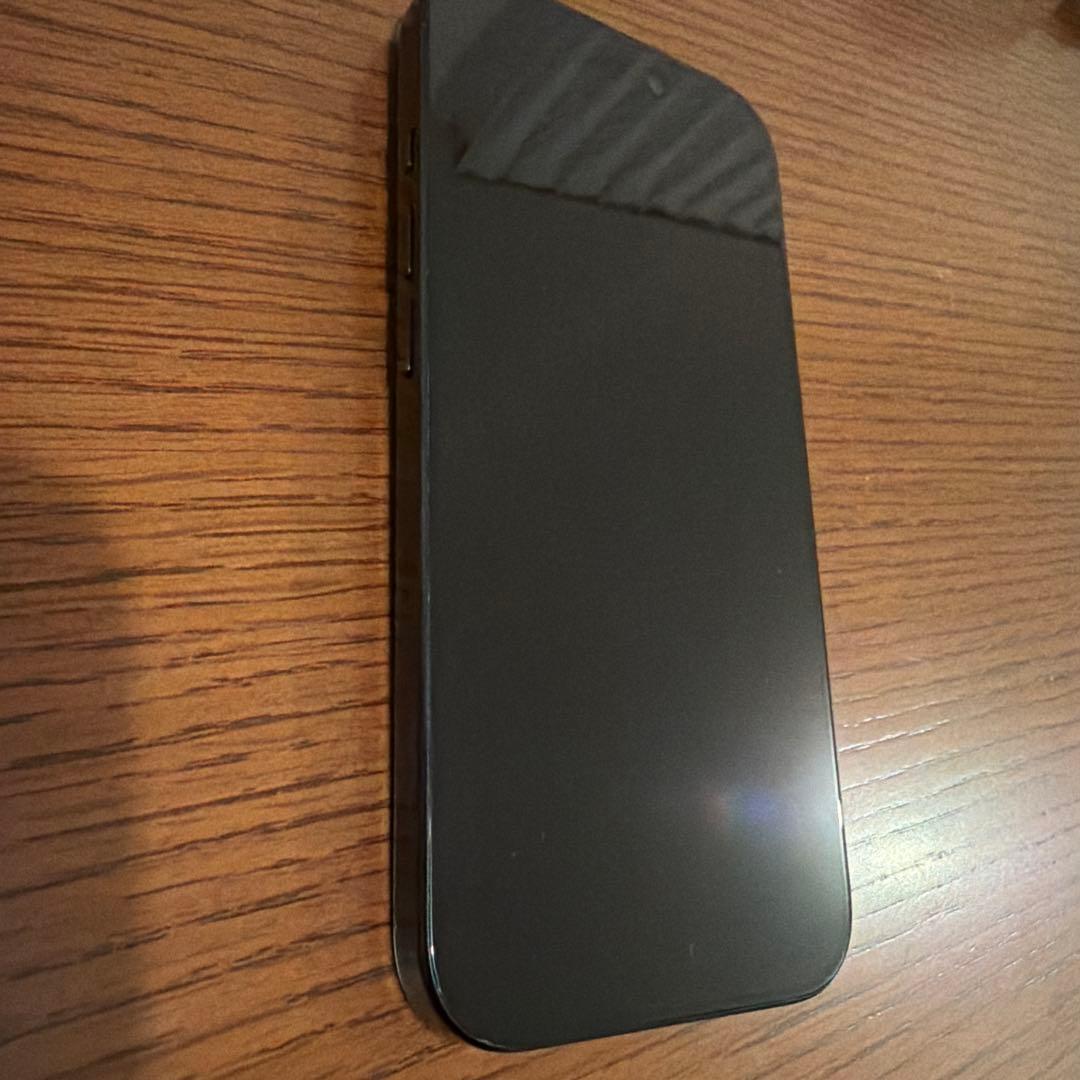 【海外版】Apple iPhone 16 Pro 256GB ブラック・チタン