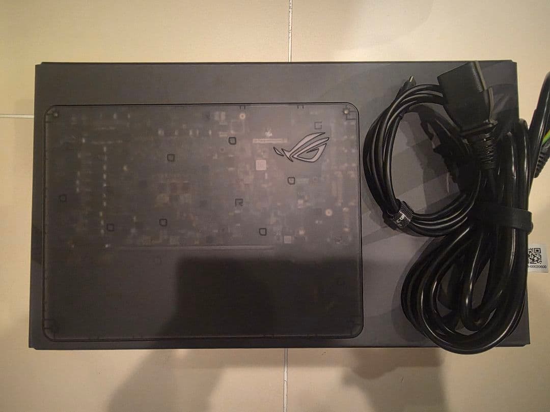 グラフィックボード・グラボ・ビデオカード ASUS ROG XG Mobile RTX 5070 Ti GC34R-041