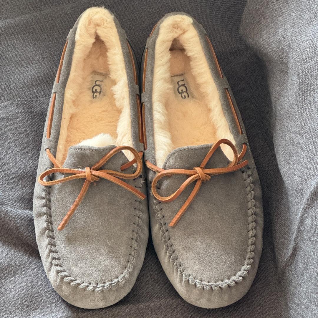 【新品】UGG グレー スエード モカシン 28.0 cm