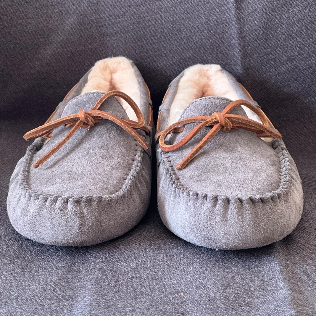 【新品】UGG グレー スエード モカシン 28.0 cm