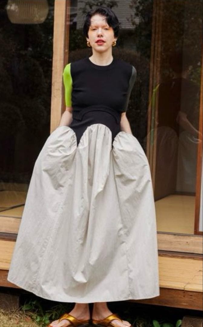 ⭐︎MH様用⭐︎正規品OMMO ARCH FLOW GATHER ワンピース