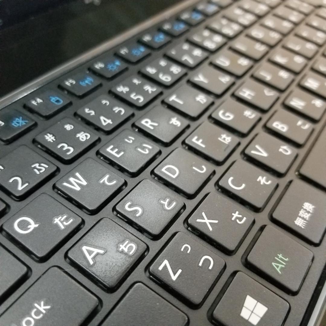 期間限定 新品SSD Win11 即使用可ノートPC富士通 (E0613)