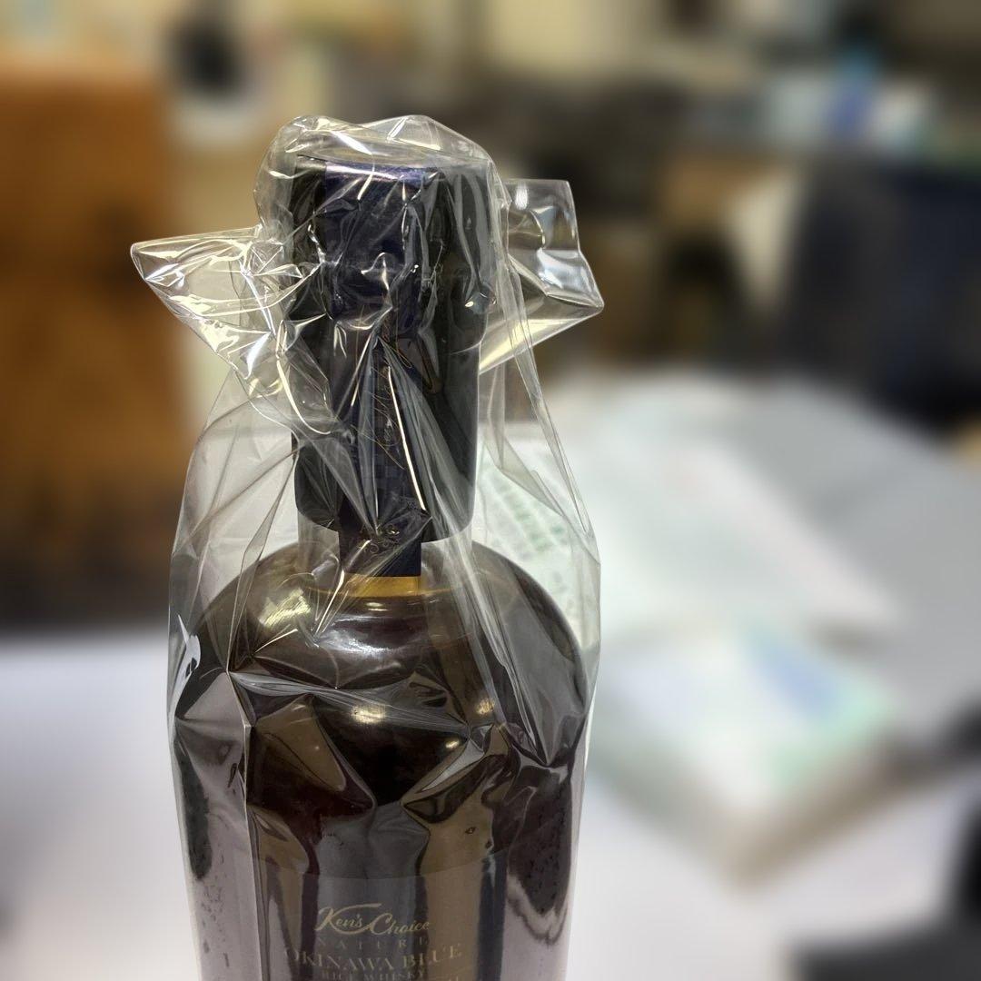 久米仙限定沖縄ブルーライスウィスキー　カクレクマノミ限定品　　定価11,800円