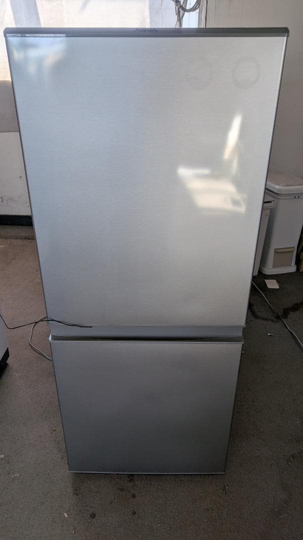 ◆AQUA ノンフロン2ドア冷凍冷蔵庫　AQR-13H　126L　2019年製