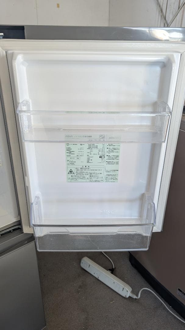 ◆AQUA ノンフロン2ドア冷凍冷蔵庫　AQR-13H　126L　2019年製