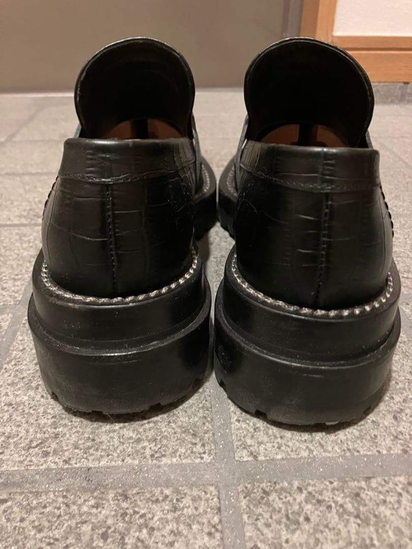 ブラック クロコダイル風 厚底ローファー