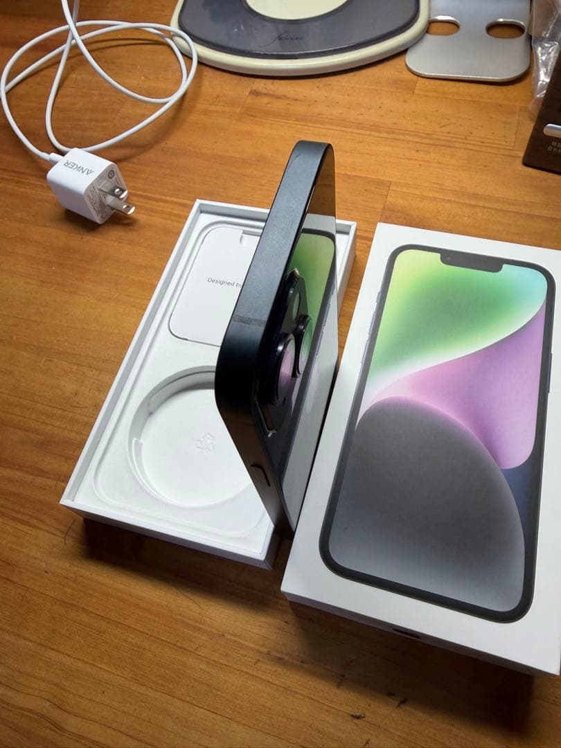 Apple iPhone 14 256GB ミッドナイト SiMフリー