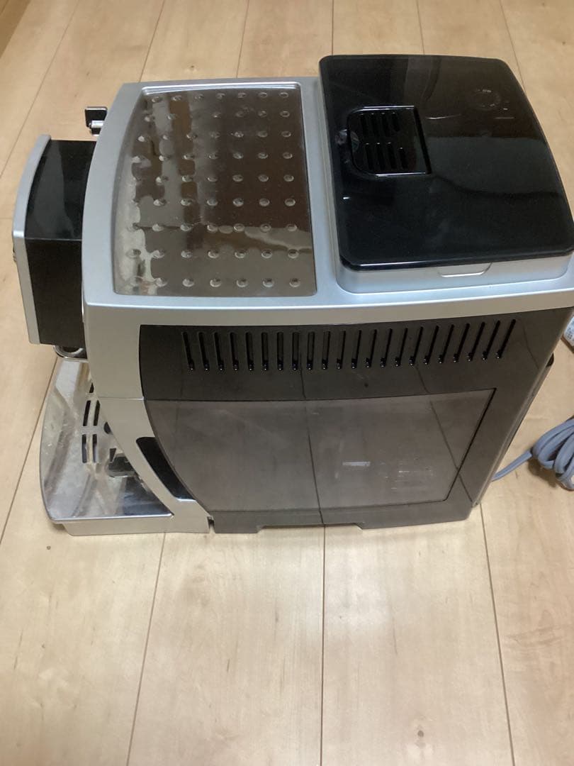 中古　マグニフィカS デロンギ　動作確認済　ECAM 23420SBN