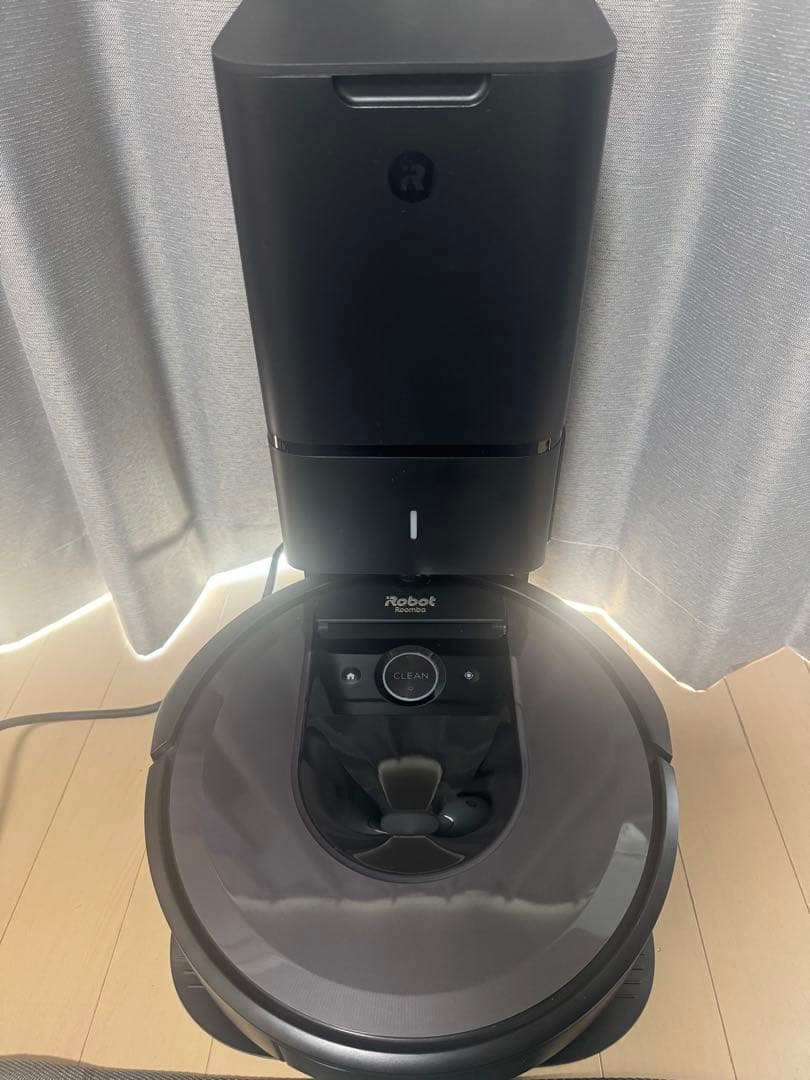 美品Roomba i7+ブラック 自動ゴミ収集機能付き