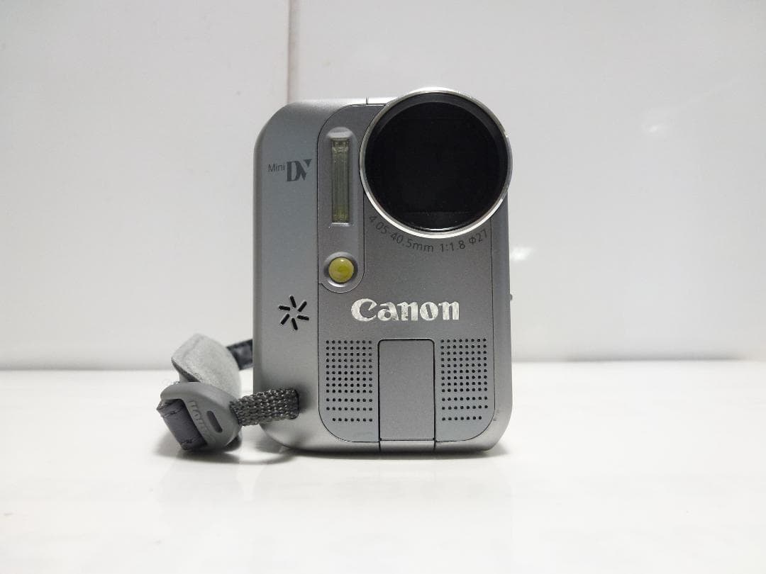 希少　動作品　キャノンビデオカメラ　DM-IXY DV S1　Mini DV