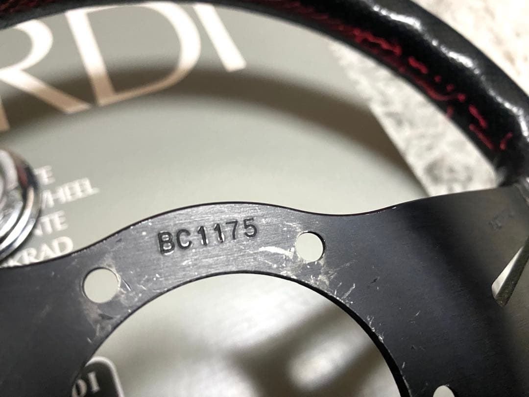 NARDI パンチングレザーステアリング35Φ 即決大歓迎　ナルディ　希少