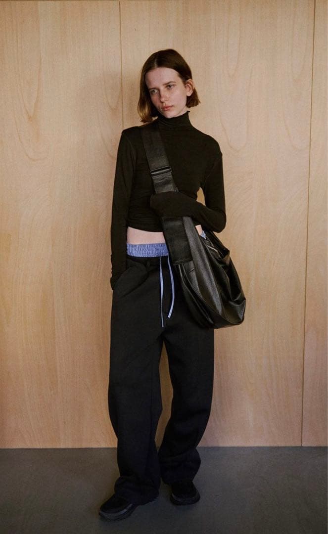 【TODAYFUL】Cushion Easy Trousers ブラック