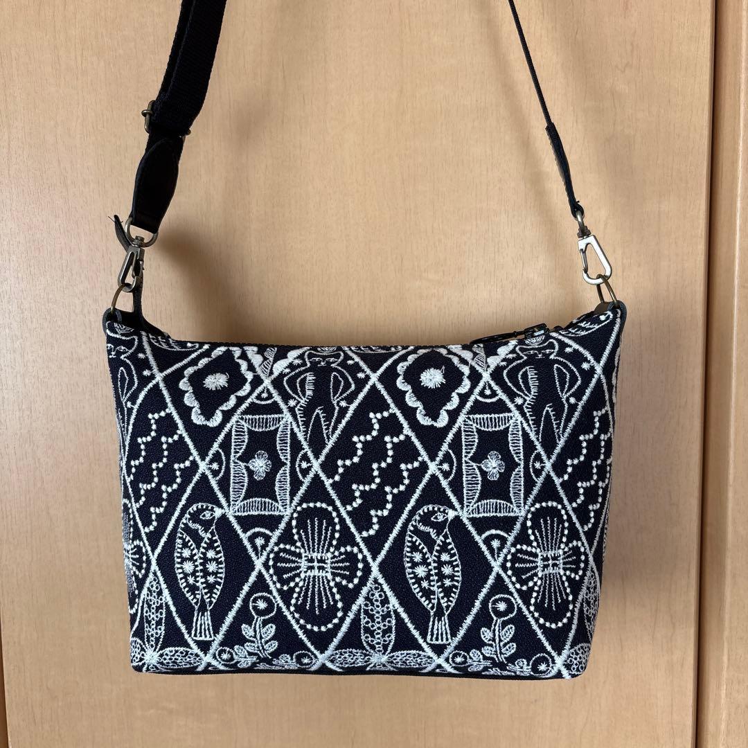 ハンドメイド　ふっくらショルダーバッグ　ミナペルホネン　シンフォニー