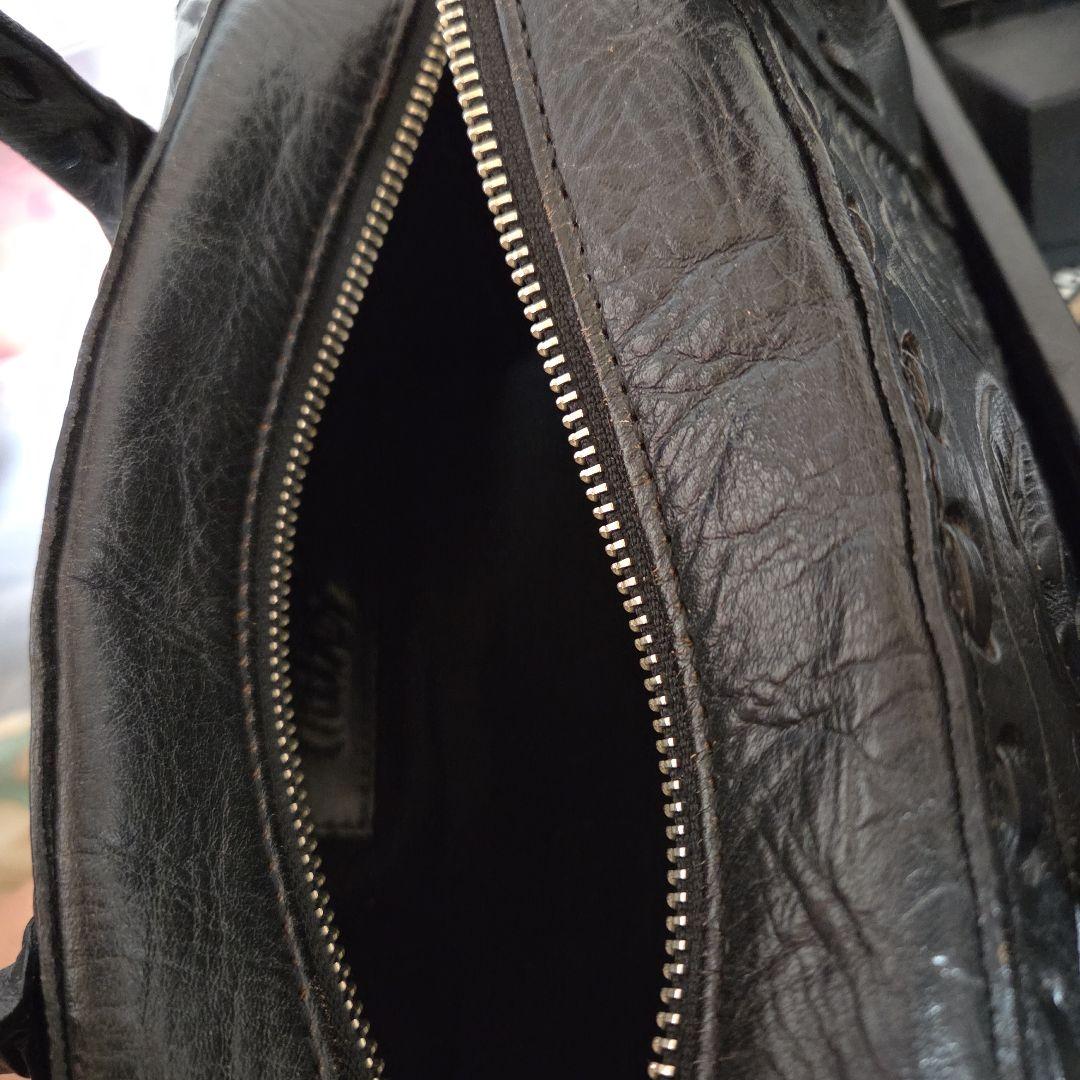 グレースコンチネンタルカービングトライブスボストンバッグショルダー付きブラック