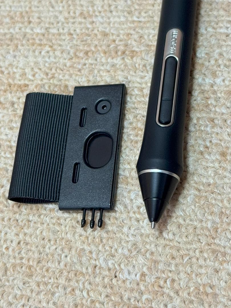 【美品動作品】Wacom Cintiq 16 FHD（16インチ 液晶ペンタブ）