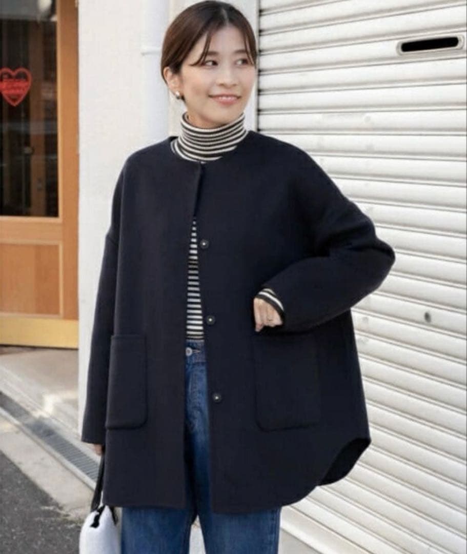 美品アーバンリサーチドアーズ　ウールノーカラーミドルコート　DOORS ネイビー