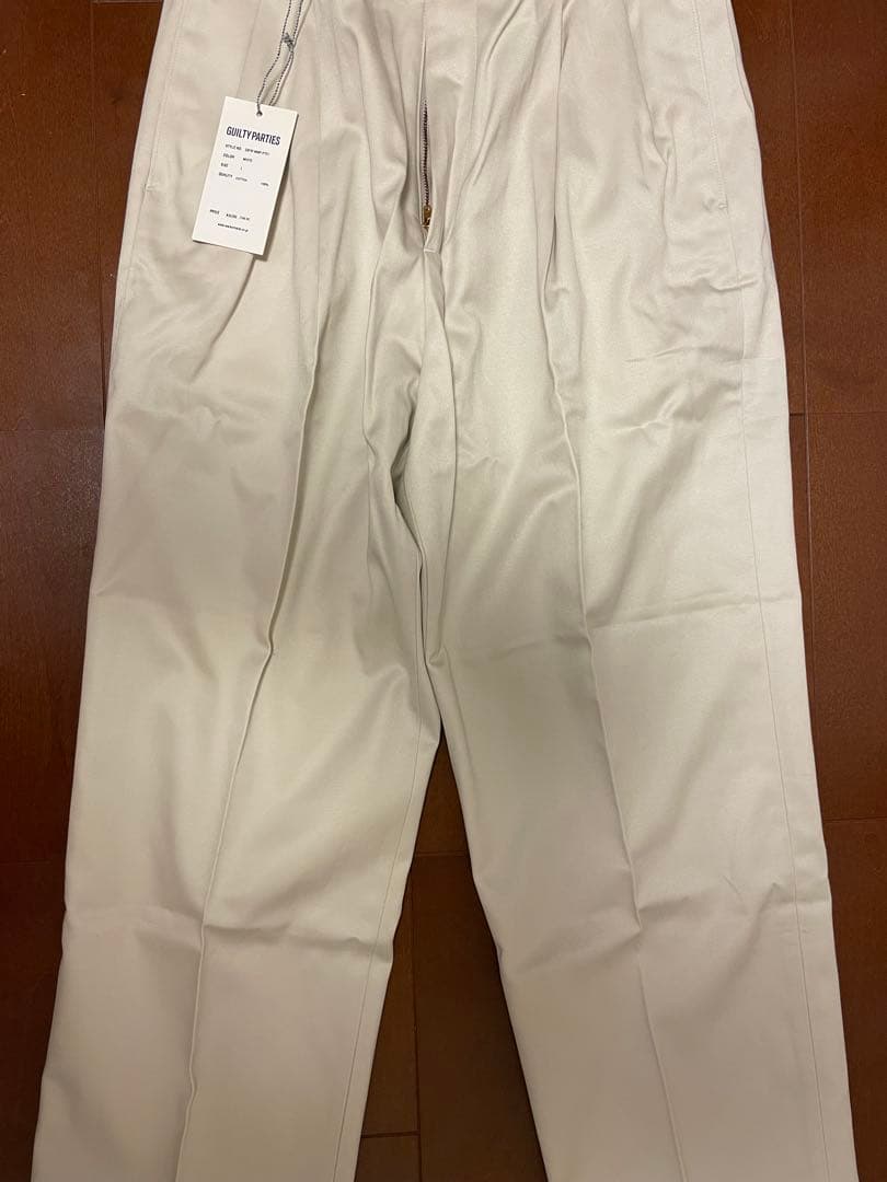 GUILTY PARTIES ホワイトチノパン Ｌサイズ