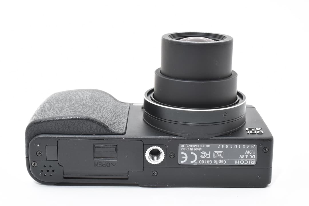 デジタルカメラ RICOH Caplio GX100 VF Kit 0185