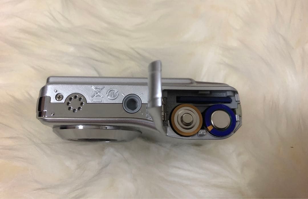 富士フィルム　FinePix デジタルカメラ　単3電池式