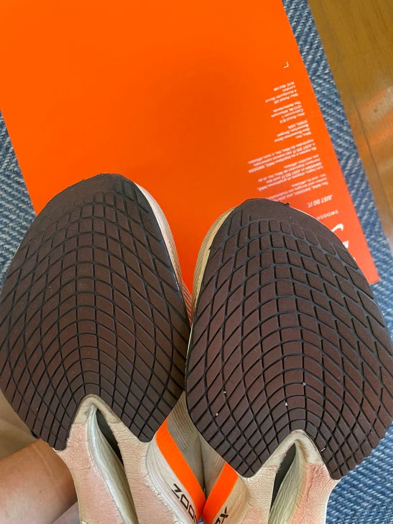 ヴェイパーフライ4 27cm