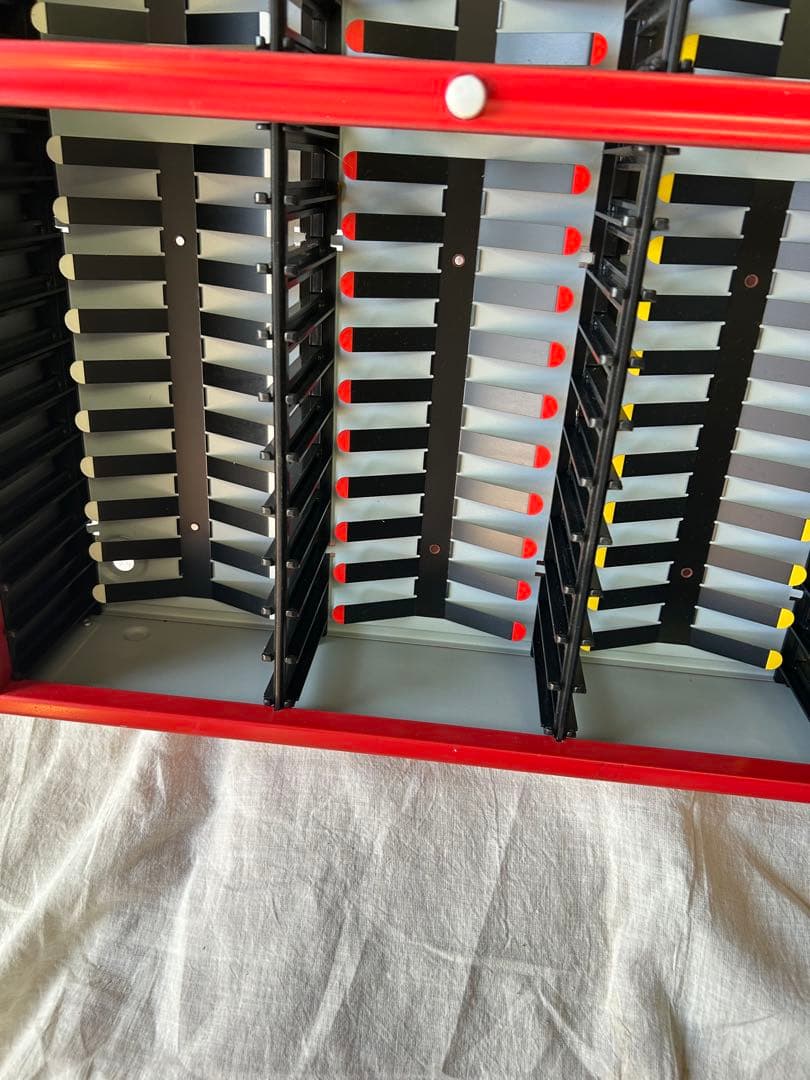 Cassette City 100本収納　赤色