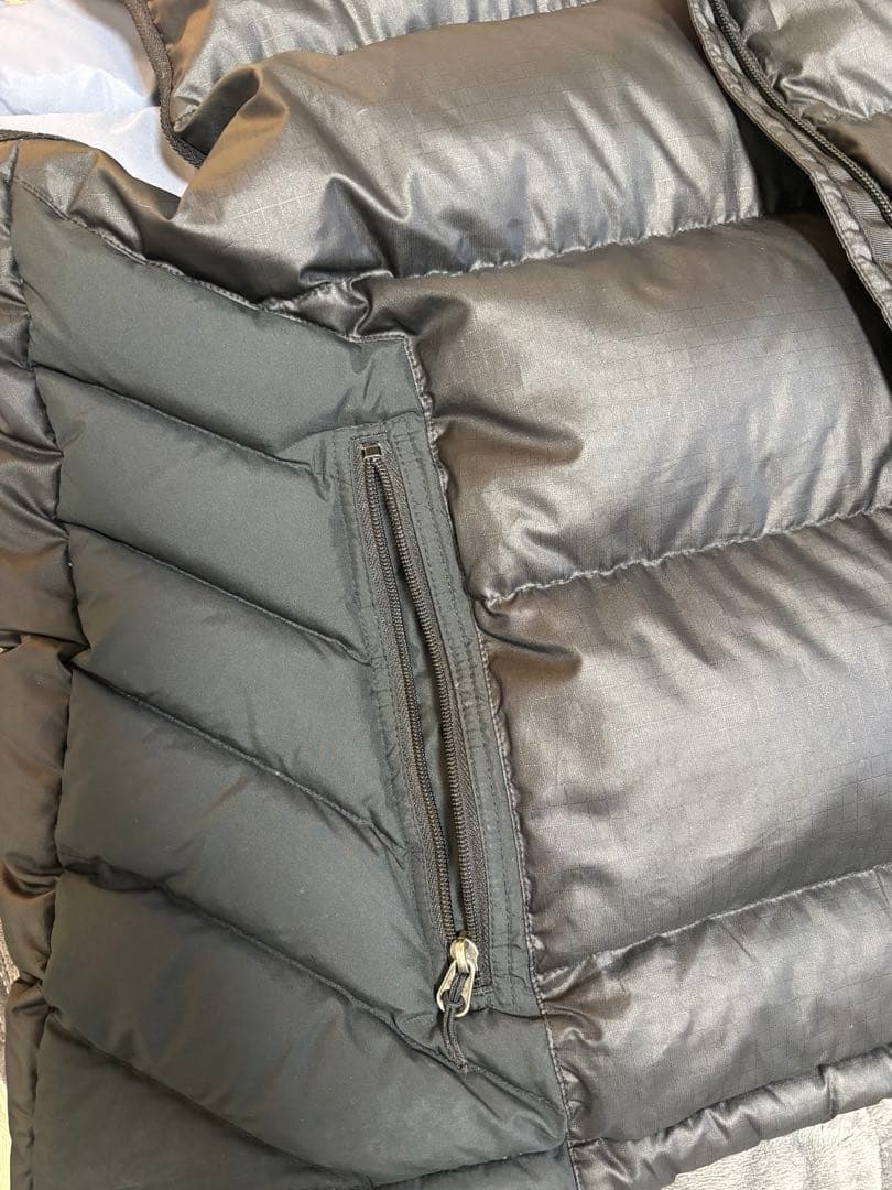 patagonia メンズ ダウンベスト L ブラック