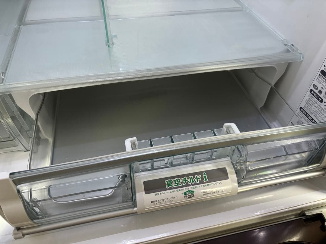 日立冷凍庫　R-B5700