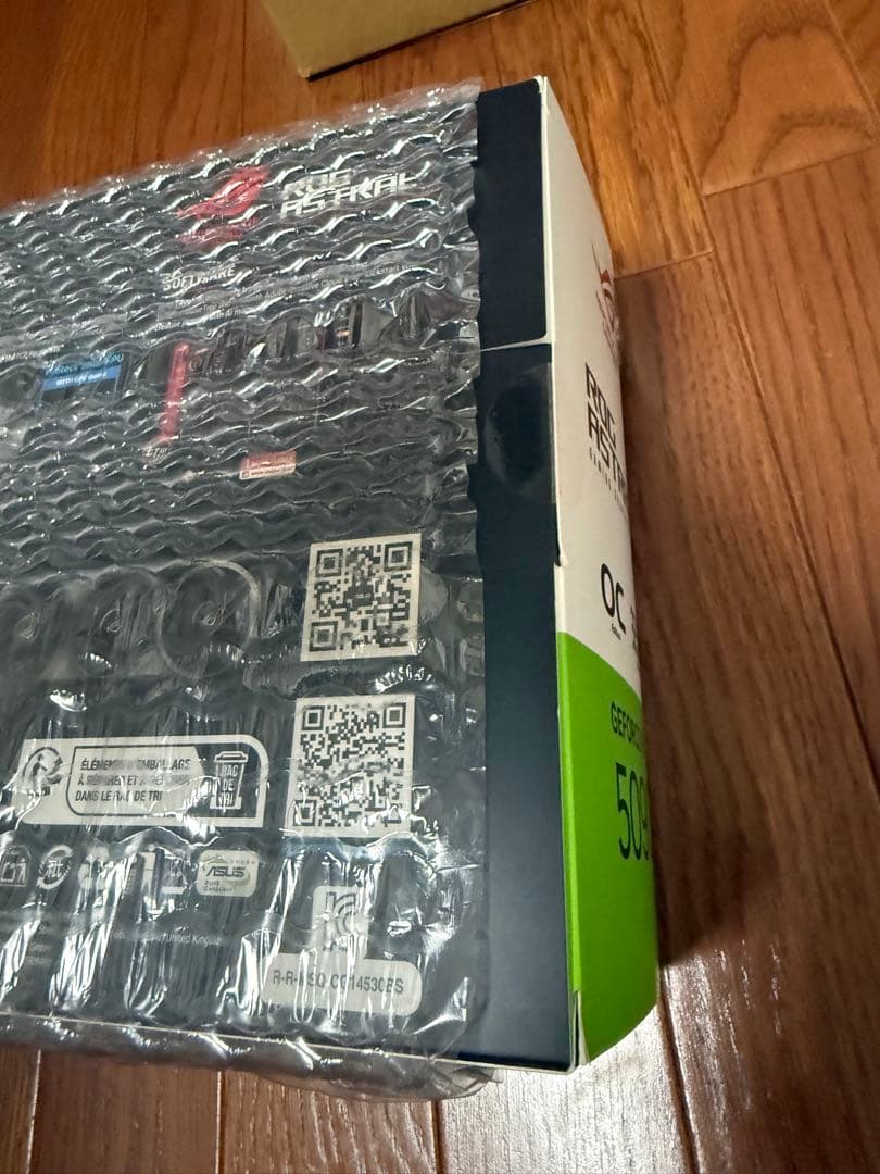 【新品未開封】ASUS ROG ASTRAL RTX5090 OC 32GB