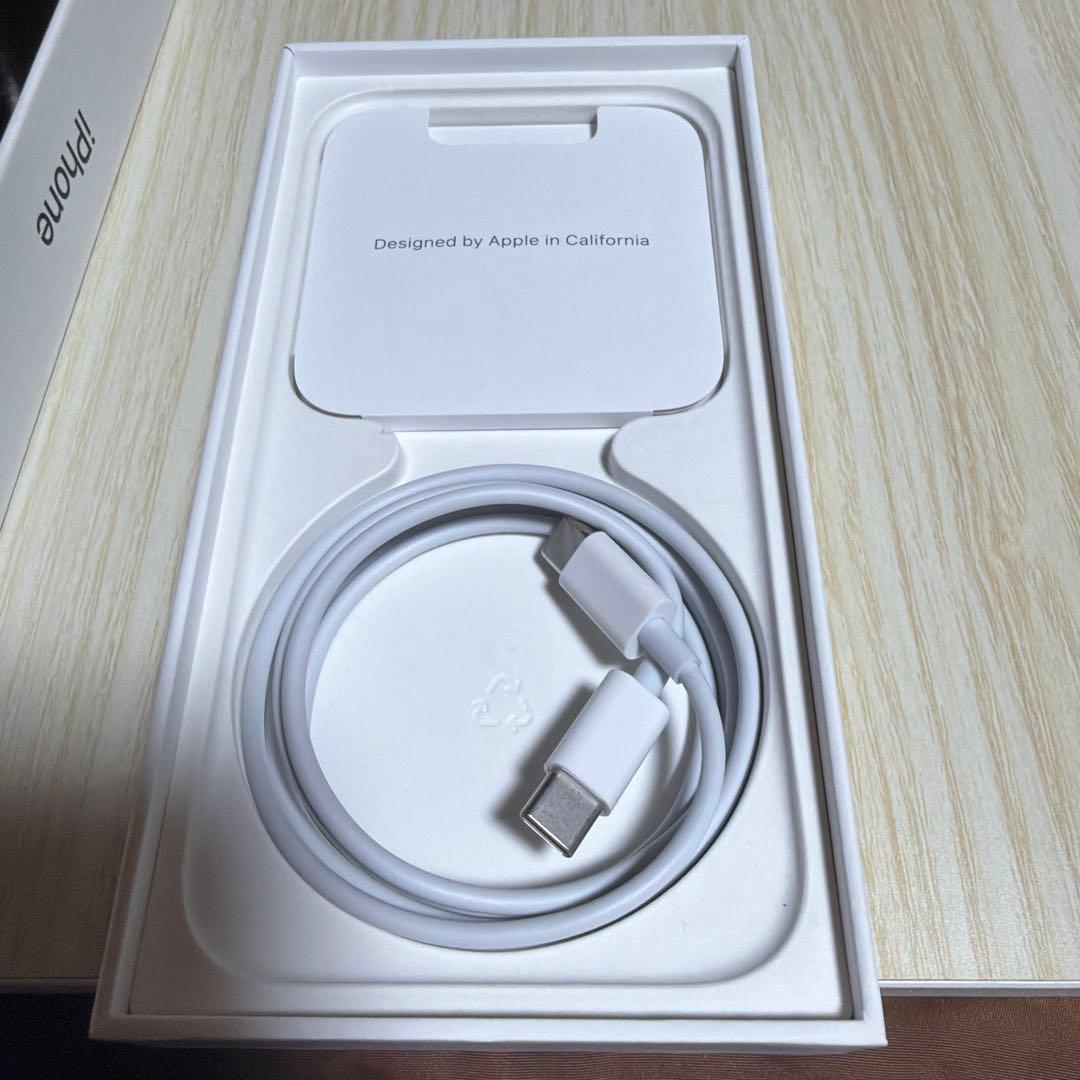 iPhone15 ブラック SIMフリー