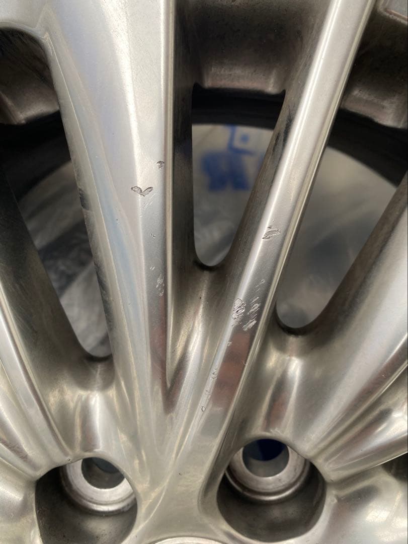 ブリヂストンスタッドレスタイヤ17インチホイールセット