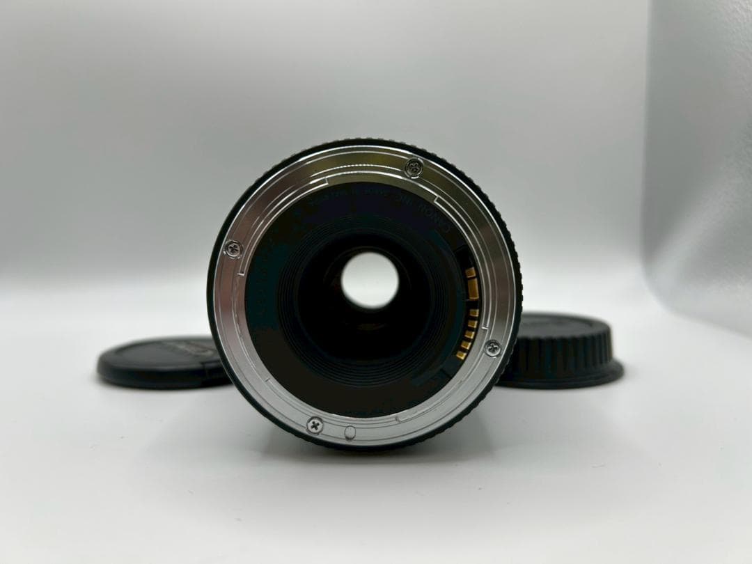 Canon EF 75-300mm 1:4-5.6 III 望遠ズームレンズ